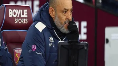 阿尔瓦雷斯双响荣耀时刻：低调求进，战火激情燃烧！