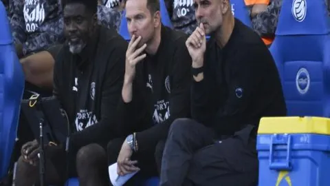 库里巴特勒趣味互动，邓肯戏问：这判罚不算是驱逐吗？