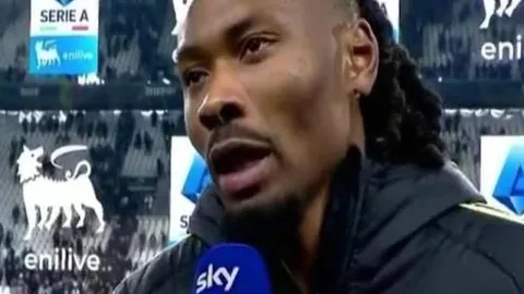 范戴克巅峰期表现能否荣登史上最佳后卫之列[2...14]？